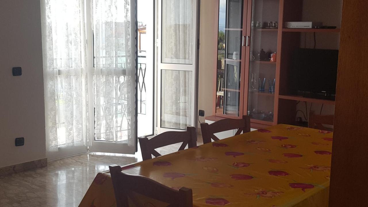 דירות Albenga Sul Mare Famiglie Ed Amici Fino 10 Posti מראה חיצוני תמונה